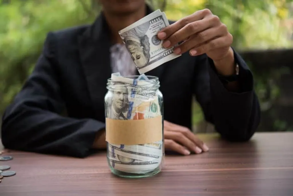 ganar dinero